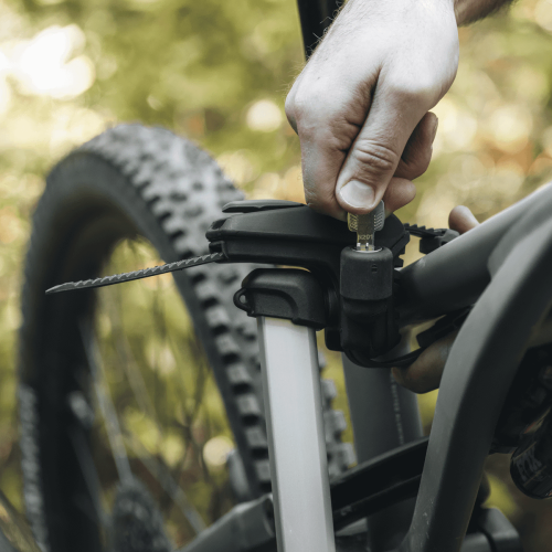 Lock the bike to the Epos and the Epos to your car! 