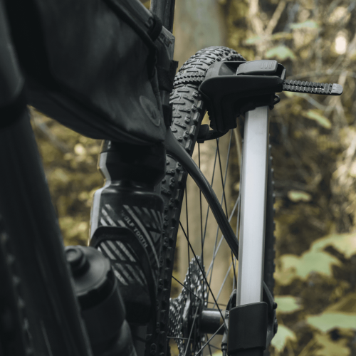 Quick and easy to use Thule Pump Straps 